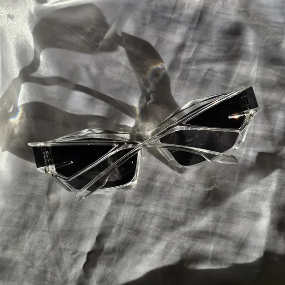 Cyber Y2K Geometric Sunglasses - Picture 6 of 7